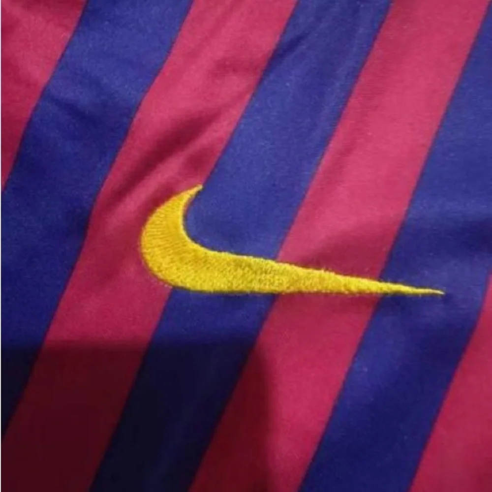 NWT Barcelona FC 2018 Jersey/Uniform Youth Size XL